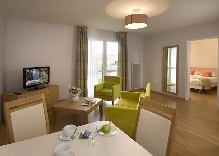 Aparthotel Domitys Le Vallon Des Bois